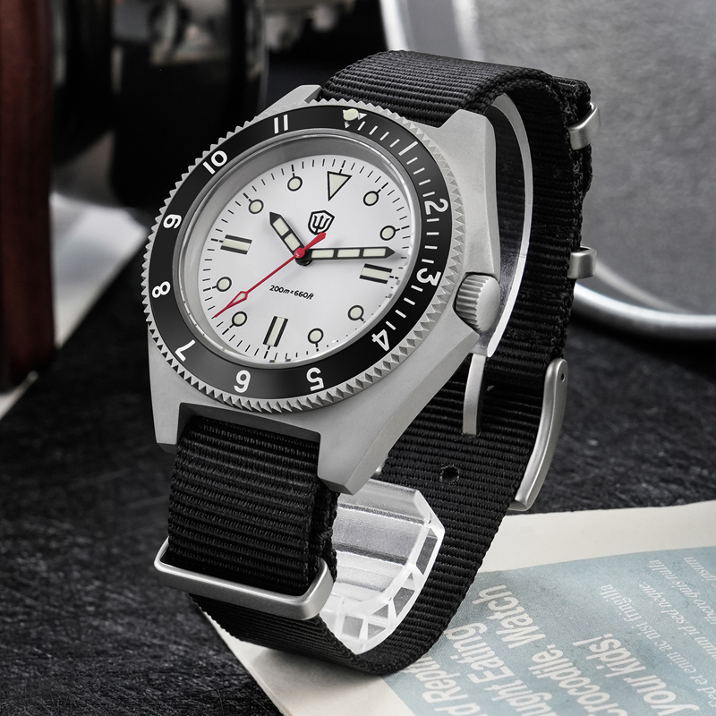 Watchdives WD1972 Quartz Watch - đánh giá và giá Vintage Watch Collecting